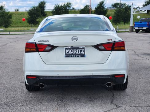 Used 2025 Nissan Altima 2.5 SR FWD image 6
