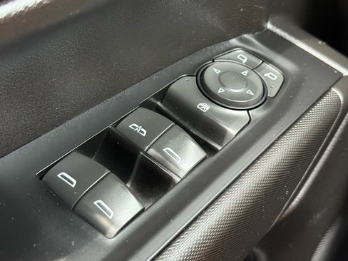 Used 2020 Chevrolet Silverado 1500 Custom Trail Boss w/ Custom Convenience Package AWD/4WD image 15
