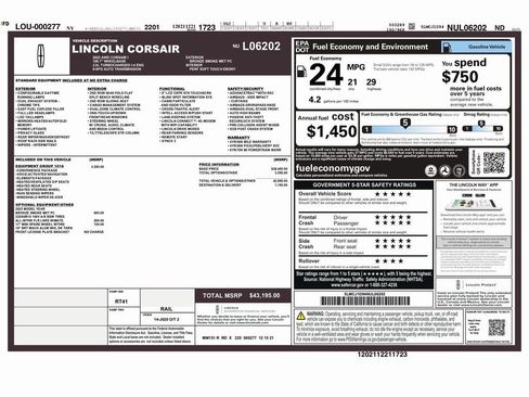 Used 2022 Lincoln Corsair Standard w/ Equipment Group 101A image 2