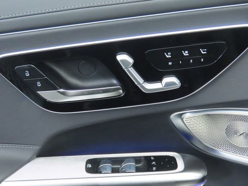New 2026 Mercedes-Benz CLE 300 4MATIC Cabriolet image 32