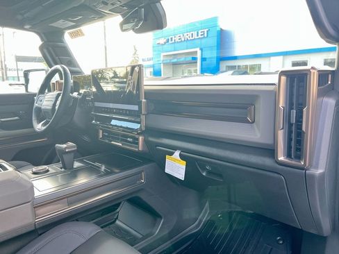 New 2025 GMC Hummer EV 2X image 64