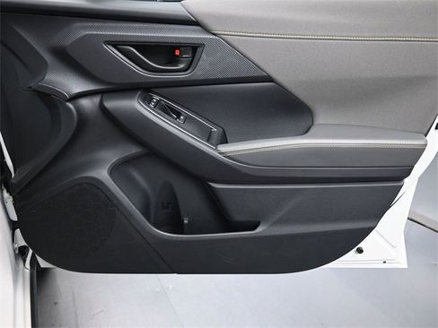 Certified 2025 Subaru Crosstrek 2.5i Sport w/ Crosstrek Mirror Package image 31