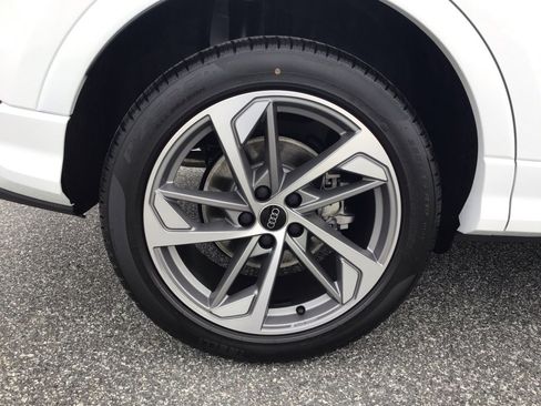 New 2025 Audi Q3 2.0T Premium image 22