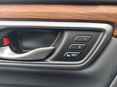 Used 2021 Honda CR-V Touring image 15