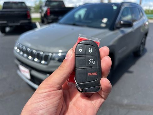 Used 2023 Jeep Compass Limited AWD/4WD image 47