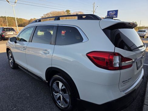 Used 2021 Subaru Ascent Premium w/ Convenience Package image 7