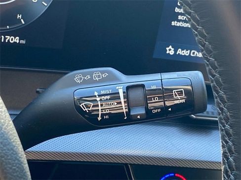 Used 2024 Kia Sportage SX image 22