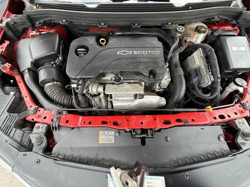Used 2017 Chevrolet Cruze LT w/ Convenience Package FWD image 28