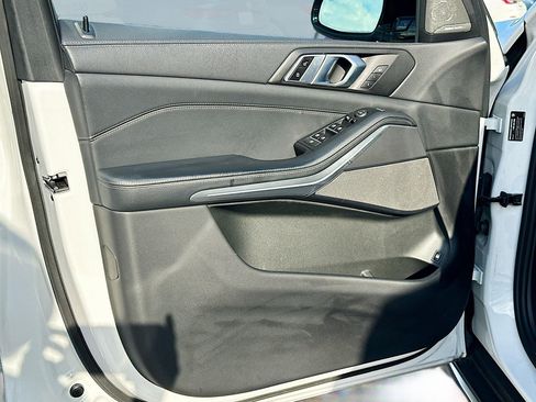 Used 2023 BMW X5 xDrive45e w/ Executive Package image 22