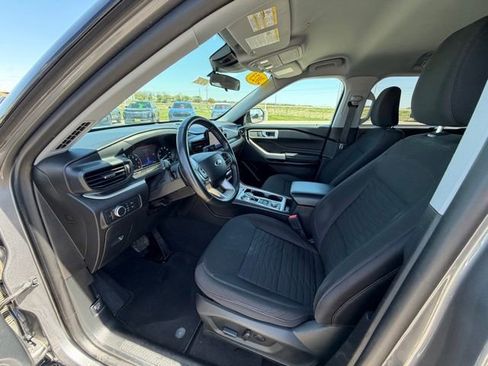Used 2021 Ford Explorer XLT w/ Class III Trailer Tow Package AWD/4WD image 15
