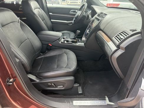 Used 2018 Ford Explorer Limited AWD/4WD image 26