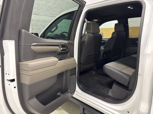 Used 2024 Chevrolet Silverado 1500 ZR2 AWD/4WD image 33