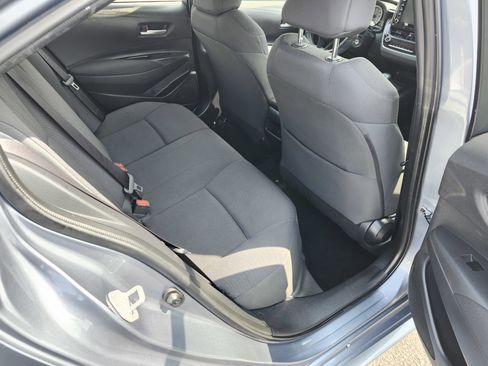 Used 2020 Toyota Corolla LE image 18