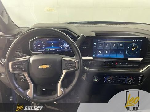 Used 2024 Chevrolet Silverado 1500 LT AWD/4WD image 13