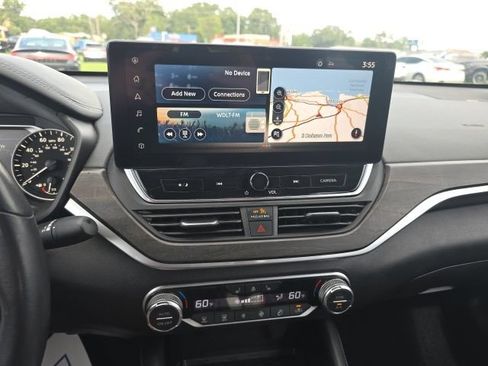 Used 2023 Nissan Altima 2.5 SL FWD image 18