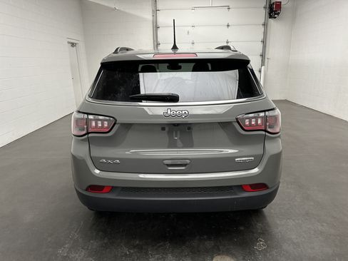 Used 2023 Jeep Compass Latitude AWD/4WD image 8