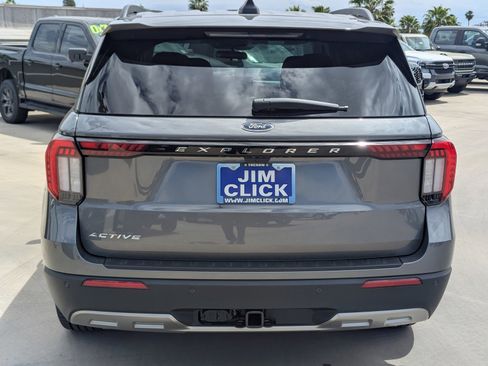 New 2026 Ford Explorer Active w/ Active Comfort Package RWD image 3