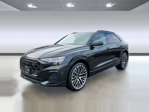 Used 2025 Audi SQ8 Premium Plus w/ 23" Wheel Package image 4
