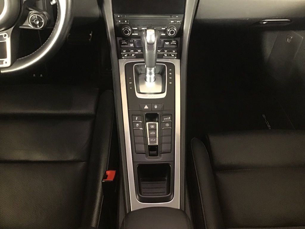 Certified 2017 Porsche 911 Turbo AWD/4WD image 23