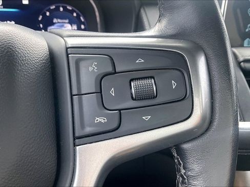 Used 2022 Chevrolet Suburban Z71 w/ Z71 Off-Road Package image 15