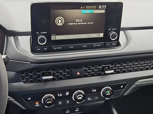 Used 2025 Honda Accord SE image 19