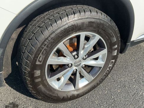 Used 2016 Dodge Durango Limited w/ Nav & Power Liftgate Group image 5