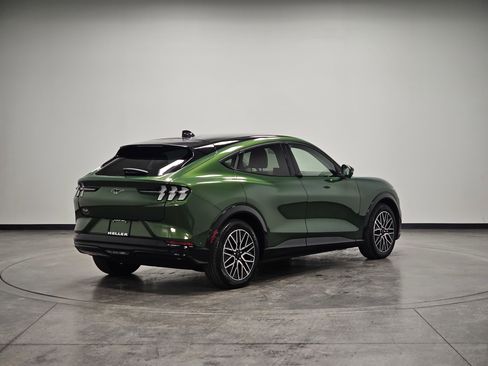 Used 2024 Ford Mustang Mach-E Premium image 8