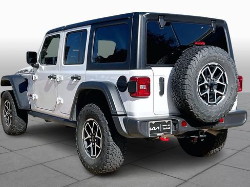 Used 2024 Jeep Wrangler Unlimited Rubicon image 11