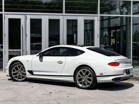 Used 2024 Bentley Continental GT V8 image 15