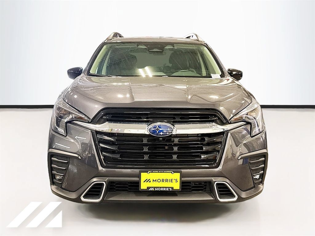 Used 2025 Subaru Ascent Touring AWD/4WD image 2
