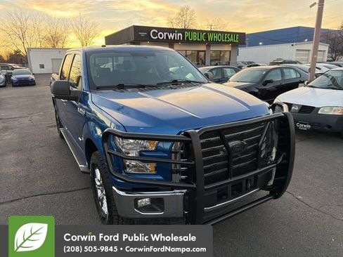 Used 2015 Ford F150 XLT w/ Equipment Group 302A Luxury image 3