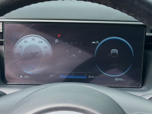 Used 2024 Hyundai Tucson Limited image 11