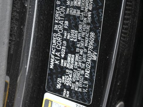 Used 2023 Kia Soul LX w/ Option Group 015 image 17