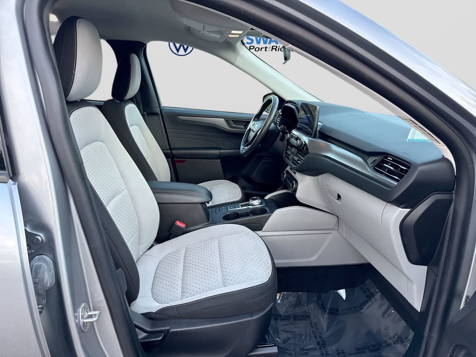 Used 2024 Ford Escape Active FWD image 28