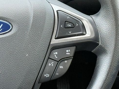 Used 2020 Ford Fusion SE FWD image 27