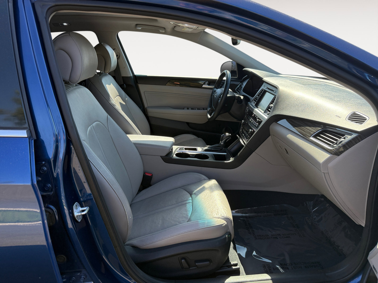 Used 2015 Hyundai Sonata Limited w/ Option Group 05 FWD image 19