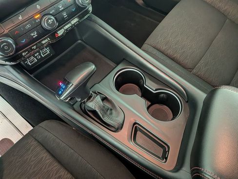 Certified 2025 Dodge Durango GT w/ Trailer Tow Group IV image 31