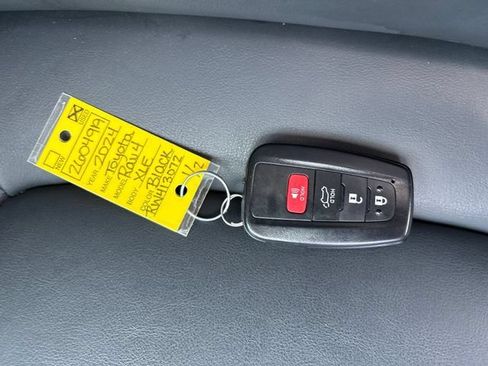 Used 2024 Toyota RAV4 XLE Premium w/ Weather Package AWD/4WD image 33