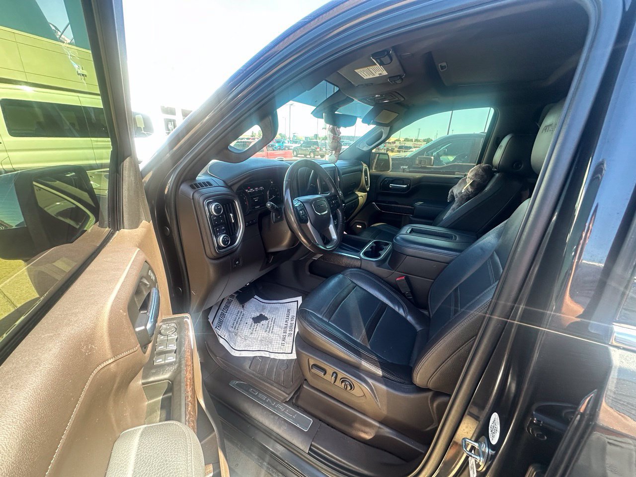 Used 2020 GMC Sierra 1500 Denali w/ Denali Ultimate Package AWD/4WD image 8