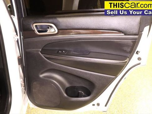 Used 2017 Jeep Grand Cherokee Overland image 35