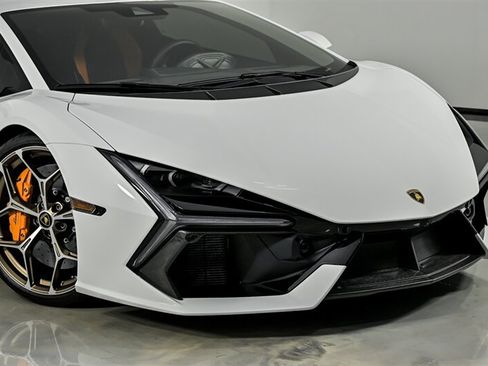 Used 2025 Lamborghini Revuelto AWD/4WD image 3