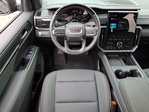 Used 2026 GMC Acadia AT4 w/ Super Cruise Package AWD/4WD image 13