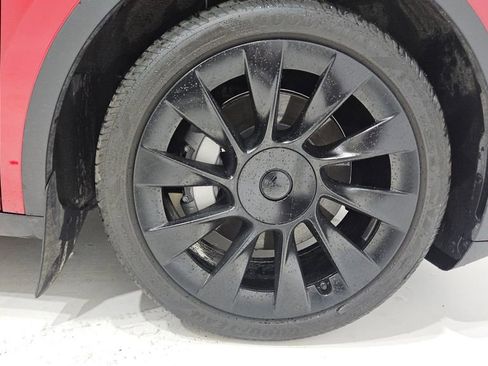 Used 2025 Tesla Model Y Long Range image 47