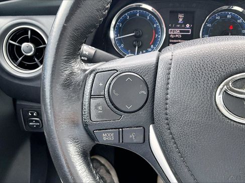 Used 2018 Toyota Corolla SE w/ Body Protection Package FWD image 10