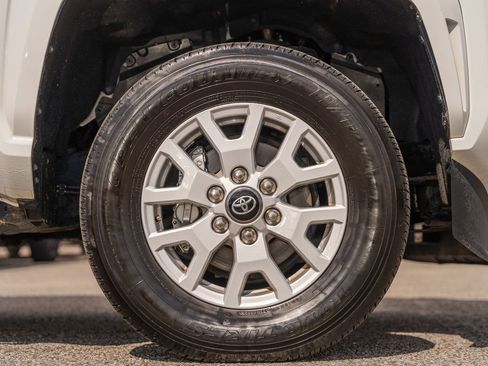 Used 2024 Toyota Tacoma SR5 image 9