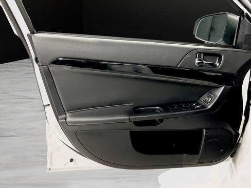 Used 2017 Mitsubishi Lancer ES FWD image 28