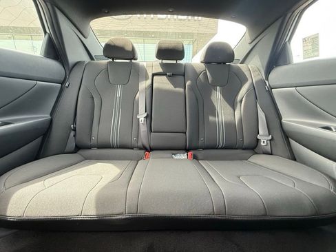 Certified 2024 Hyundai Elantra SEL w/ Convenience Package FWD image 29