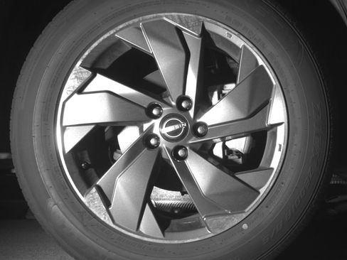 Used 2025 Nissan Rogue SV image 13