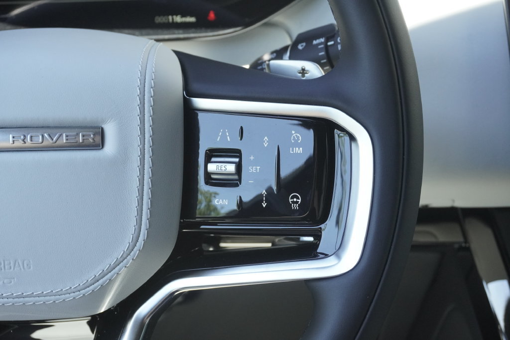 New 2026 Land Rover Range Rover Sport SE AWD/4WD image 13