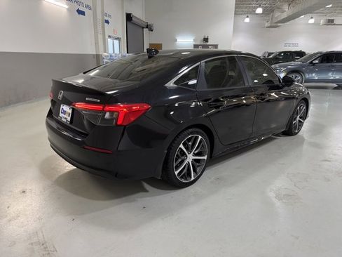 Used 2023 Honda Civic Touring image 9